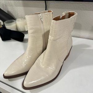 dolce vita cowboy snakeskin ankle height booties/ boots